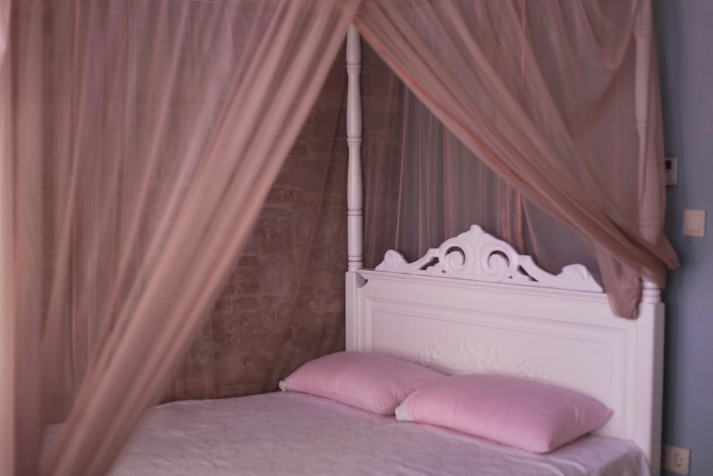 Mahzen Hotel Ayvalik Quarto foto