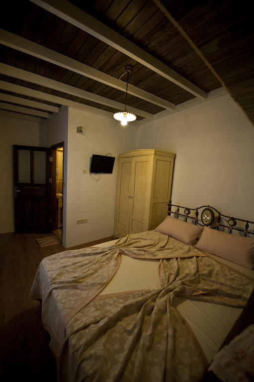 Mahzen Hotel Ayvalik Exterior foto