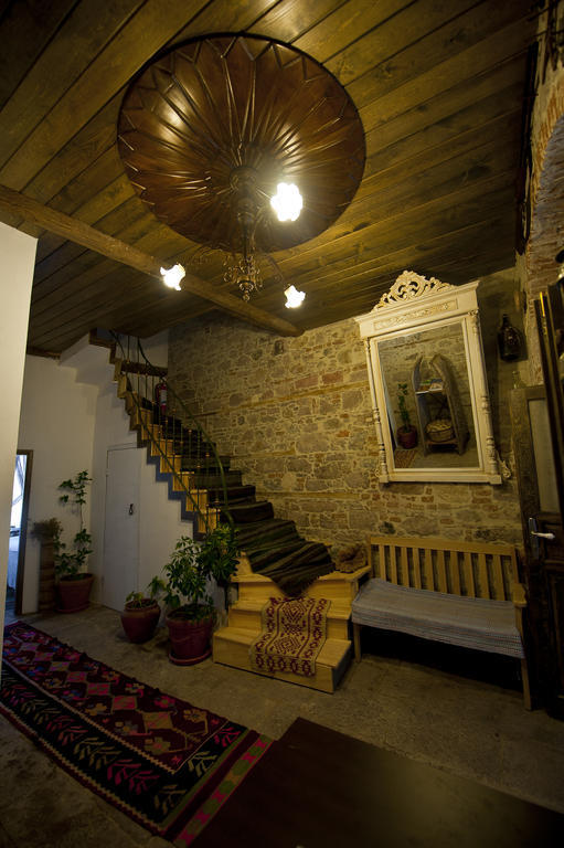 Mahzen Hotel Ayvalik Exterior foto